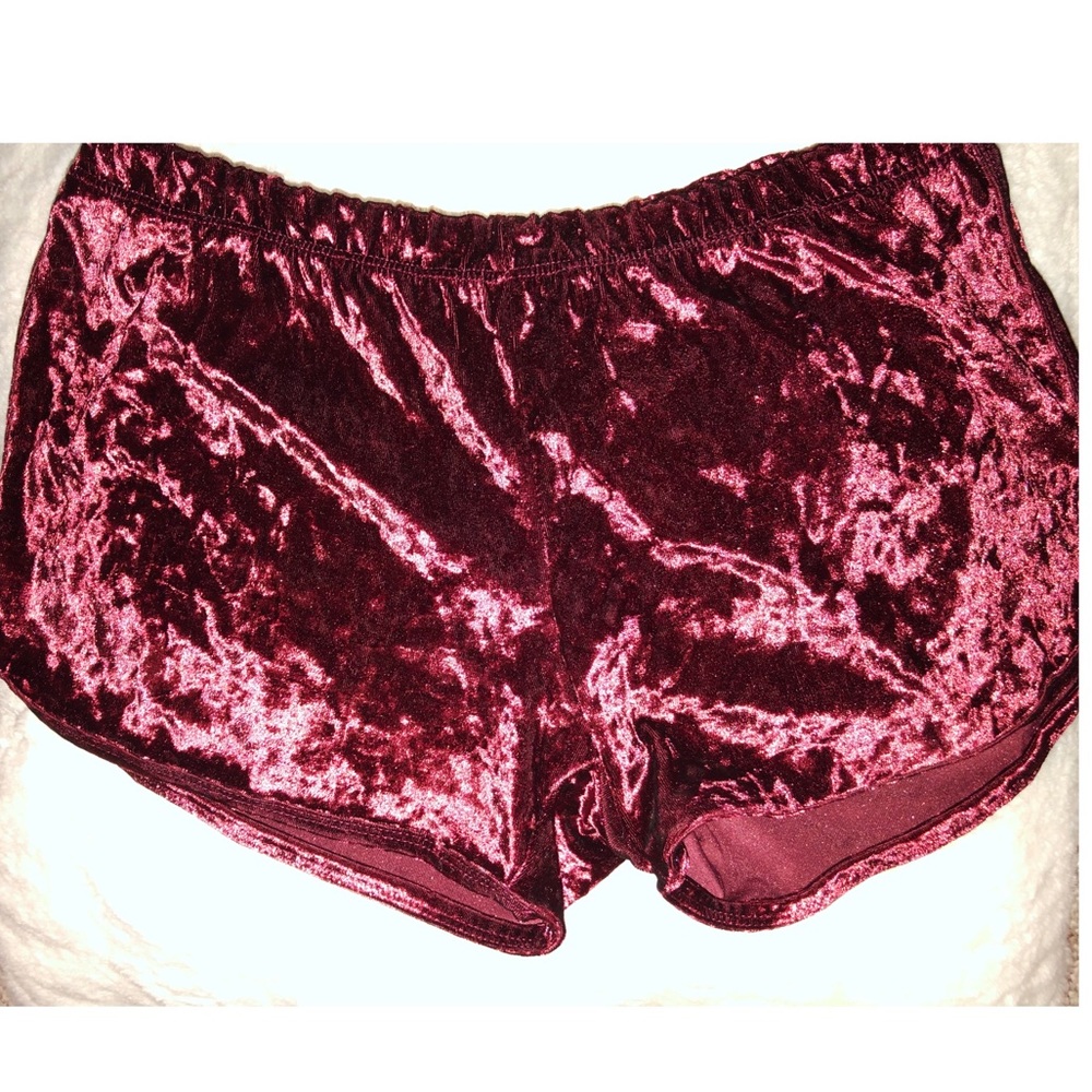 SOFt VELVET SHORTS
